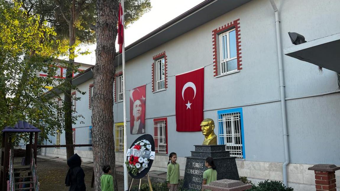 Gazi Mustafa Kemal Atatürk'ün aramızdan ayrılışının 84. yılında sevgi,saygı ve özlemle..